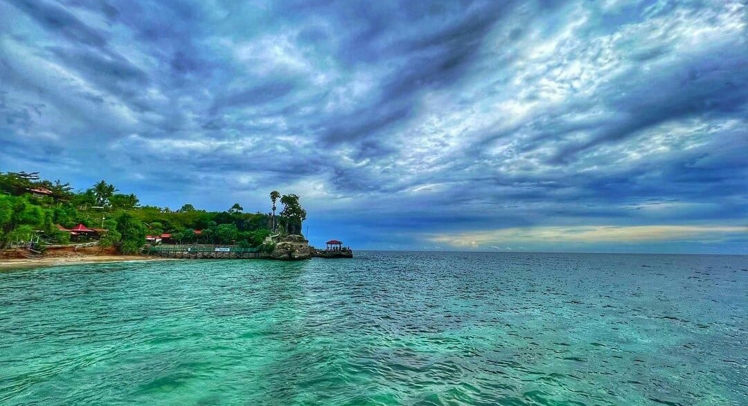 Pantai Dato Majene: Permata Tersembunyi di Sulawesi Barat