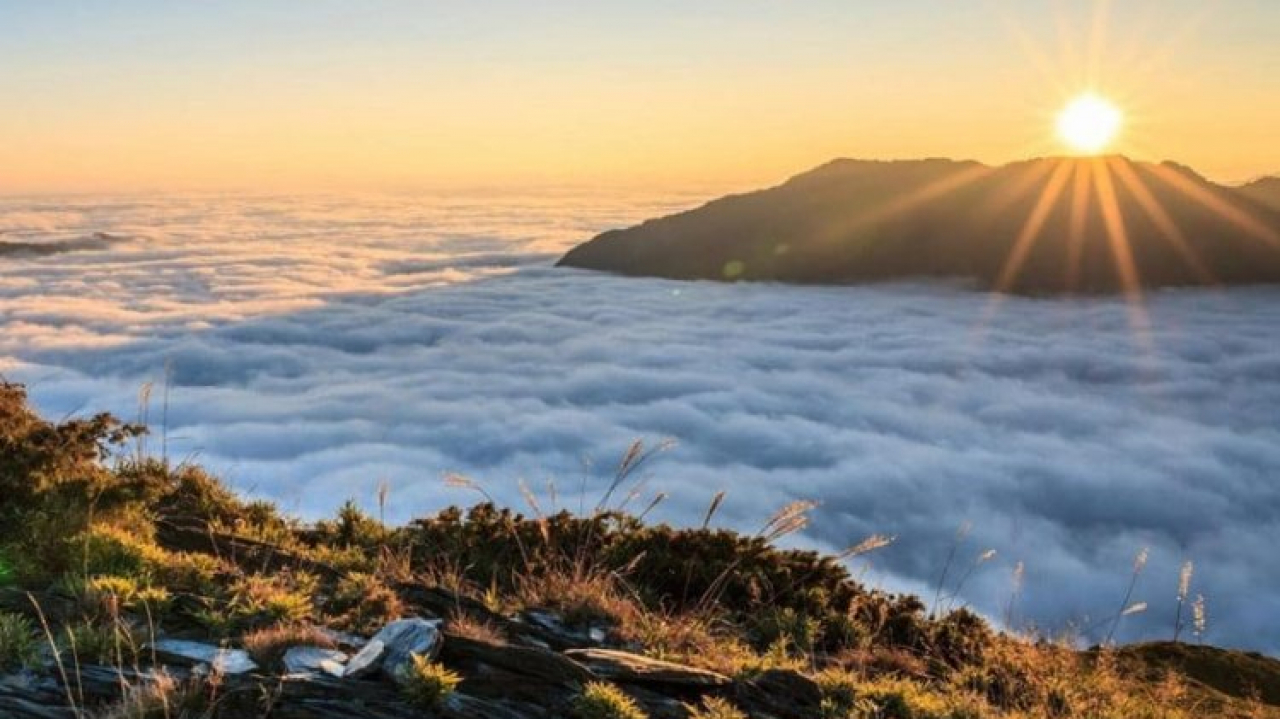 Buntu Liarra: Negeri di Atas Awan Sulawesi Barat