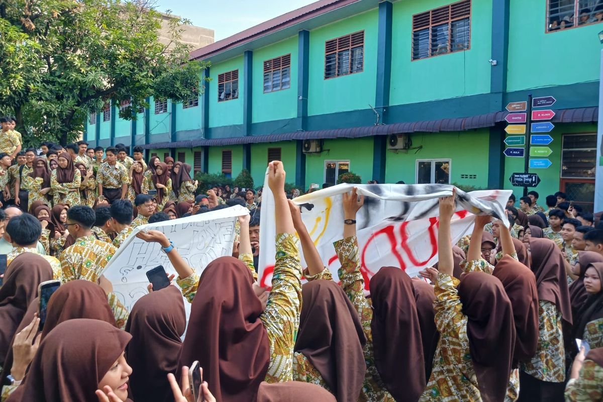 Evaluasi Mendikti Atas Gagalnya Siswa Ikut SNBP: Sekolah Diminta Bertanggung Jawab