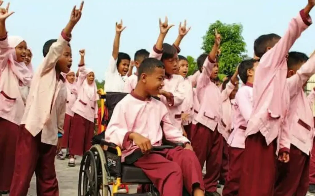 Pendidikan Kespro Inklusif: Memastikan Hak Dasar Anak Disabilitas Terpenuhi