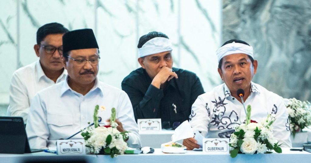 dedi-mulyadi-dorong-jam-masuk-sekolah-lebih-pagi-demi-disiplin-dan-prestasi-siswa