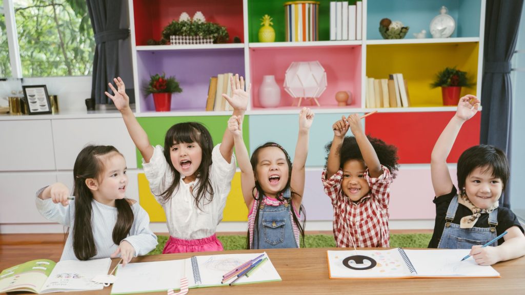 Pendidikan Masa Kini: Fokus Bangun Karakter, Bukan Hanya Nilai Akademik